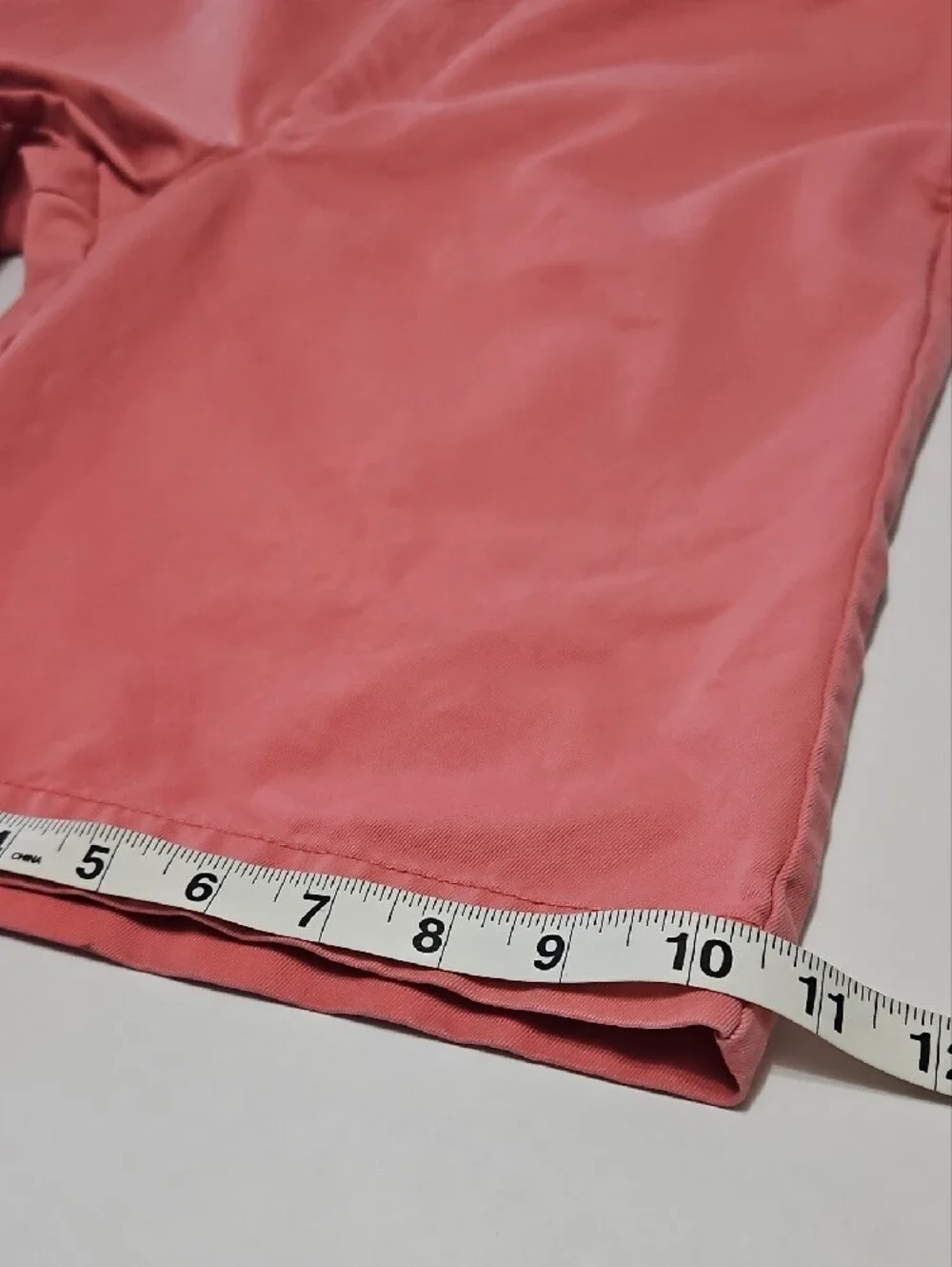Vineyard Vines Men's Coral Pink Flat Front Shorts Size 30